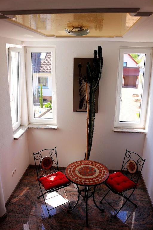Apartment Euro As Kappel-Grafenhausen Phòng bức ảnh