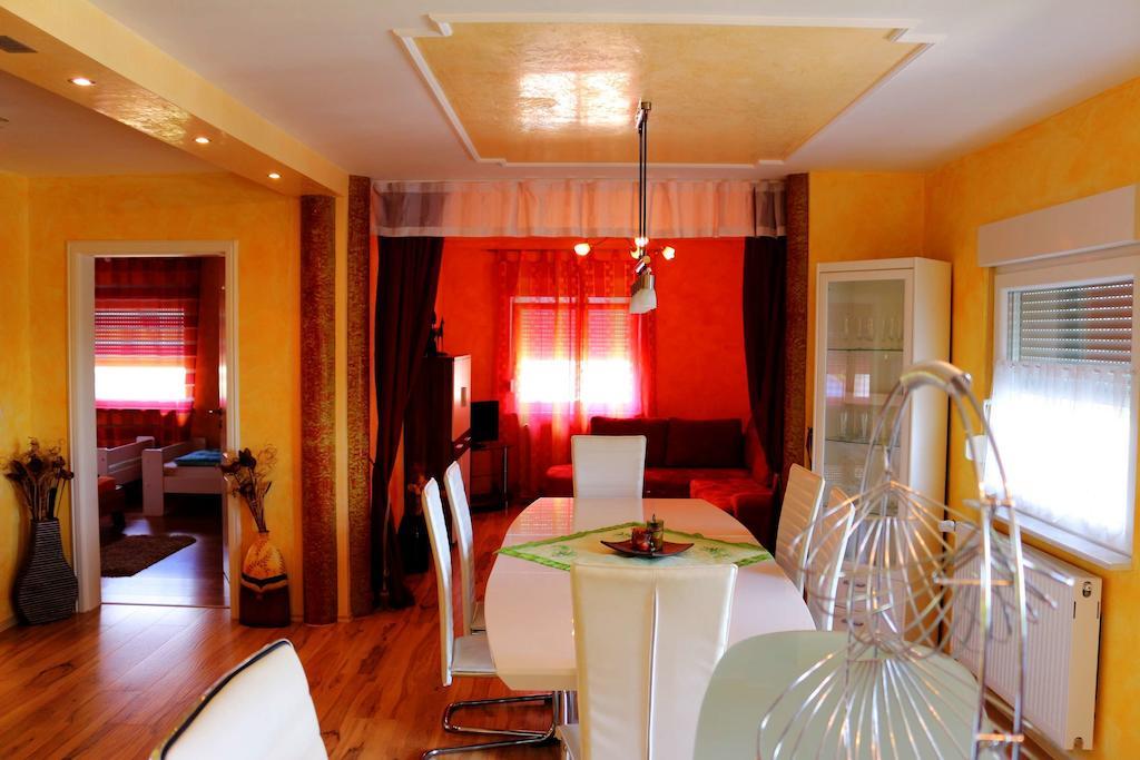Apartment Euro As Kappel-Grafenhausen Phòng bức ảnh