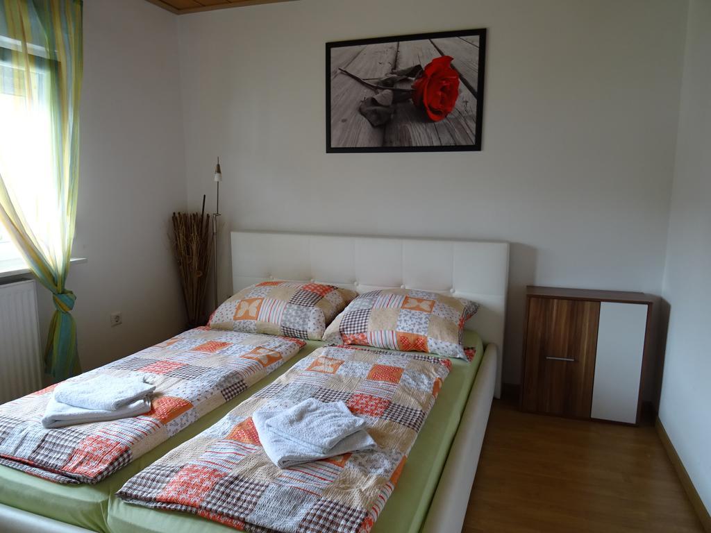 Apartment Euro As Kappel-Grafenhausen Ngoại thất bức ảnh